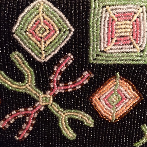 Vintage Black Beaded Handbag with BoHo Pattern - Picture 2 of 4